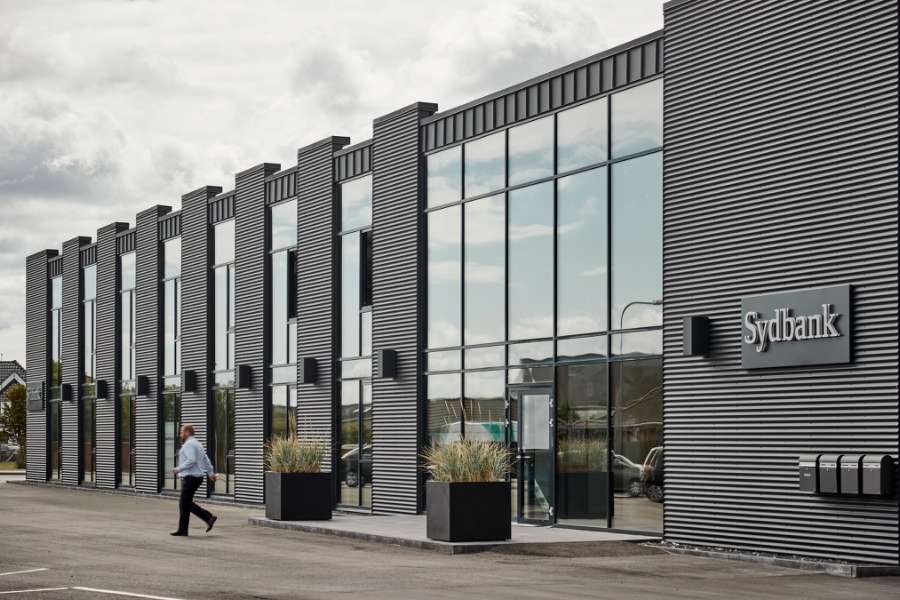 They are the bank – we are the steel manufacturer, Sydbank, Saltebakken 29, 9900 Frederikshavn